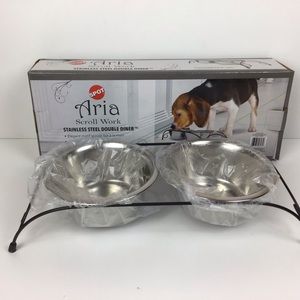 Spot Aria Scroll Work Stainless Steel Double Diner